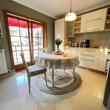 Apartment Boem In Inima Orasului Craiova