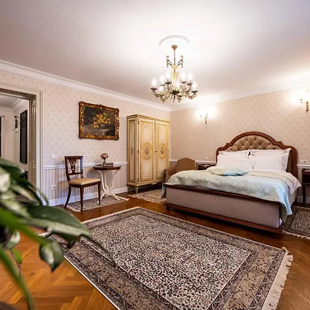 Apartman Boem In Inima Orasului Craiova